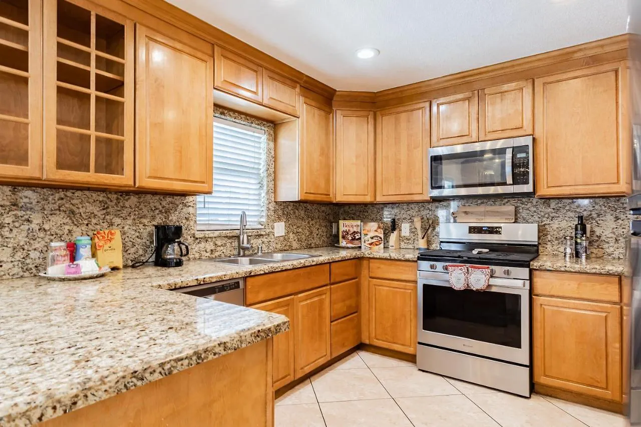 Spacious 5-Bedroom Retreat With Pool Minutes From The Las Vegas Strip United States