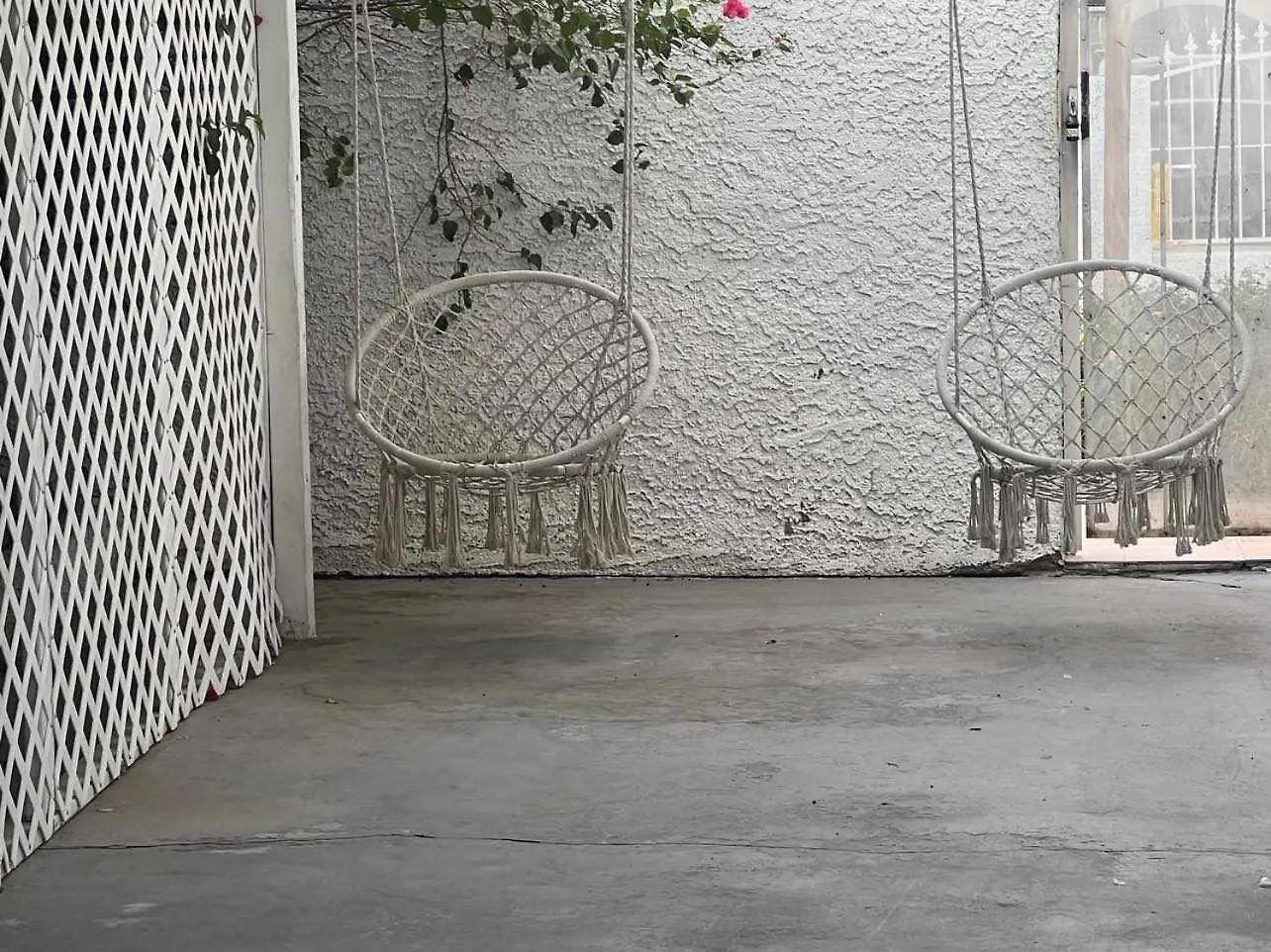 Spacious 5-Bedroom Retreat With Pool Minutes From The Las Vegas Strip